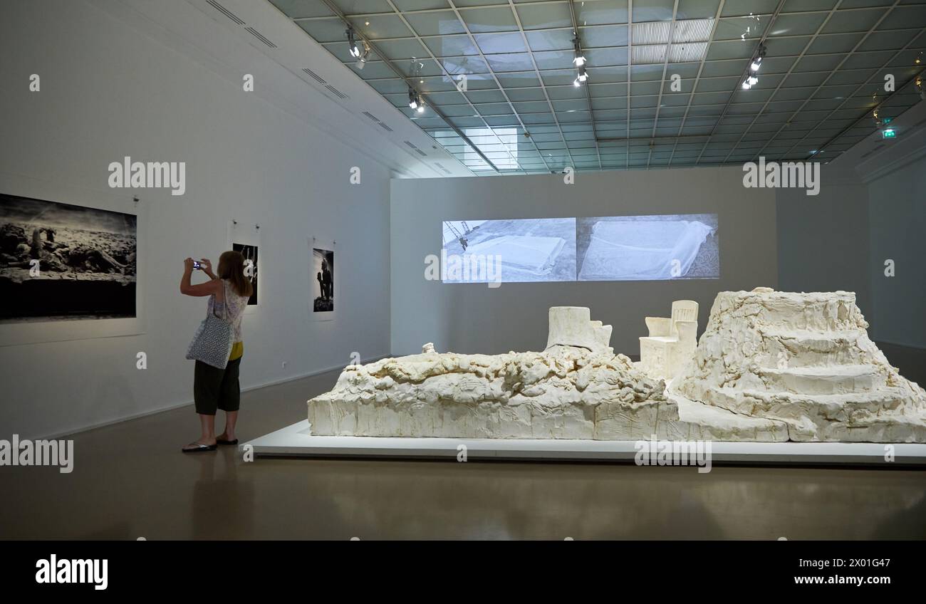 'Untitled', 2019, Almost Human, Thomas Houseago, MAM, città di Parigi Museo di Arte moderna, Musée d'Art moderne de la Ville de Paris, Francia Foto Stock