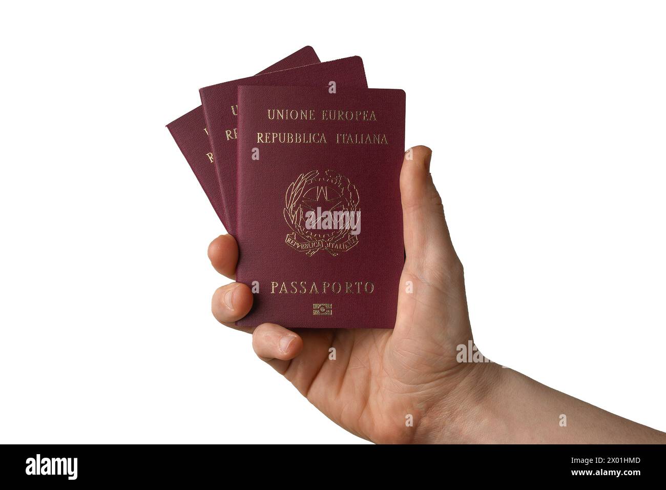 Uomo con un fan di passaporti italiani isolato Foto Stock