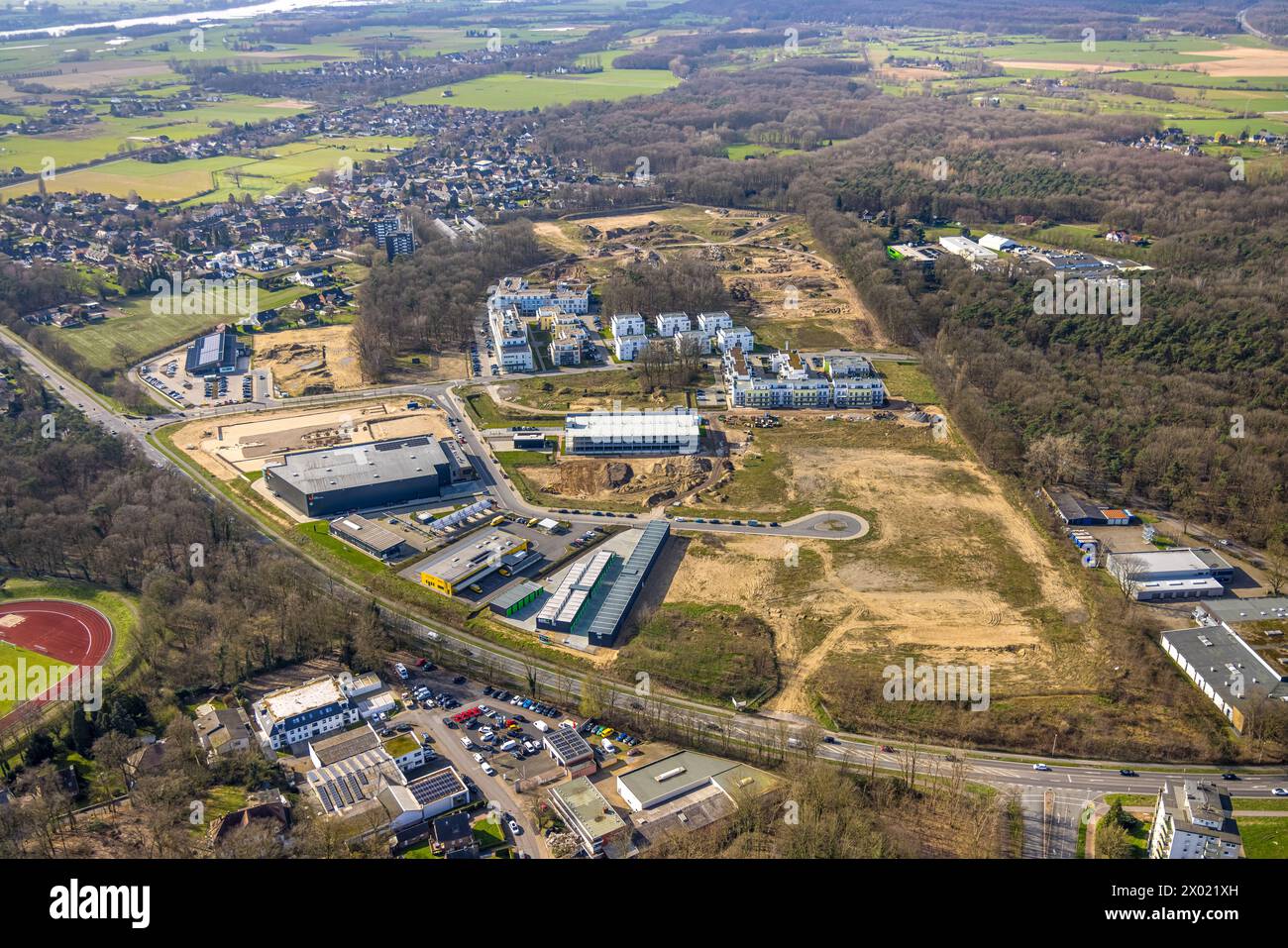 Vista aerea, nuova caserma, area di costruzione Georg-Elser-Straße, nuova zona residenziale Moritz-von-Nassau-Straße e zona commerciale Mona, ex Mor Foto Stock