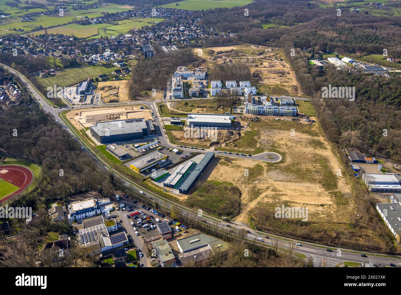 Vista aerea, nuova caserma, area di costruzione Georg-Elser-Straße, nuova zona residenziale Moritz-von-Nassau-Straße e zona commerciale Mona, ex Mor Foto Stock