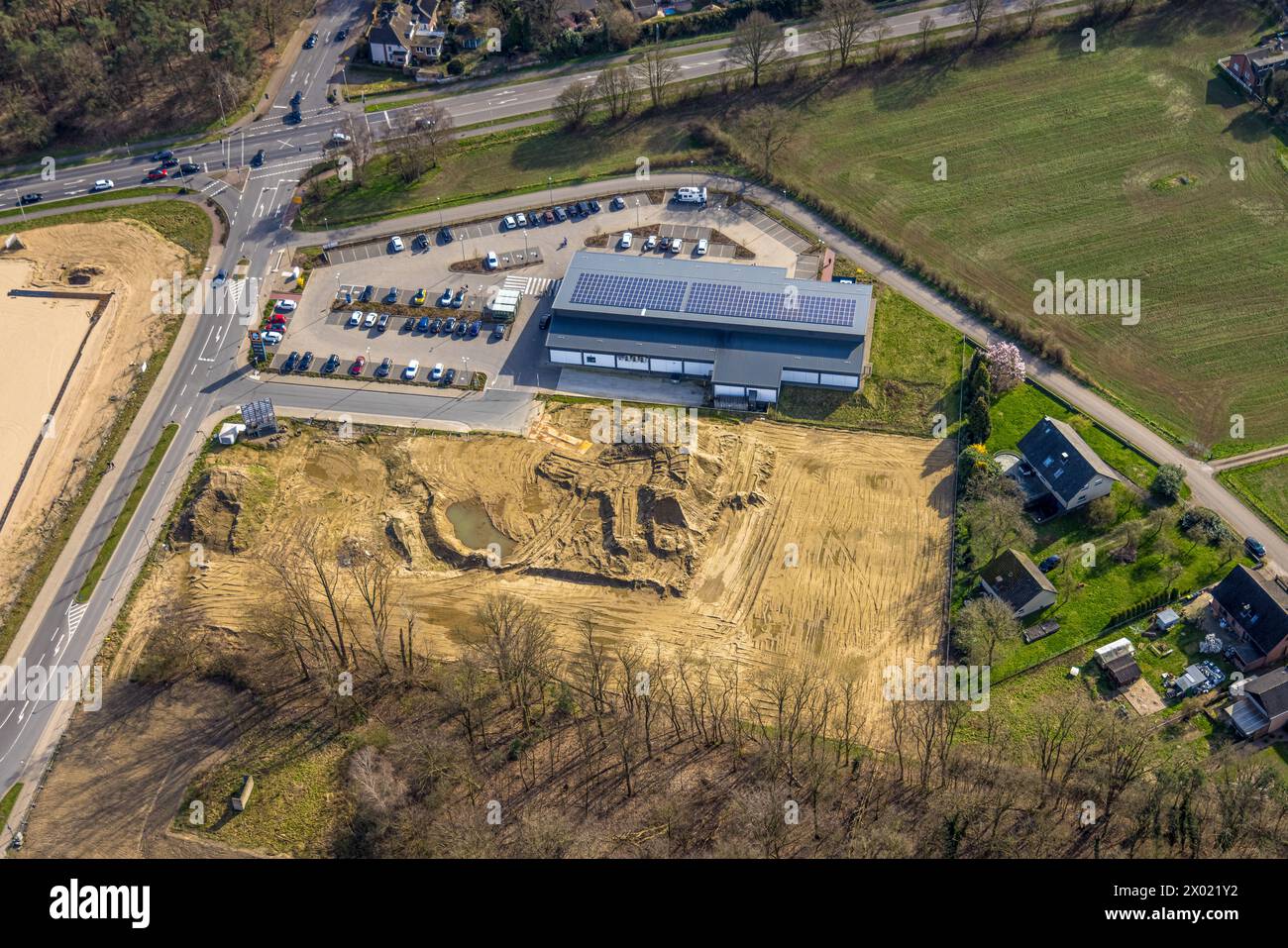Vista aerea, zona industriale Georg-Elser-Straße Mona, supermercato Aldi con tetto solare, ex caserma Moritz-von-Nassau, Emmerich, Emmerich am RhE Foto Stock