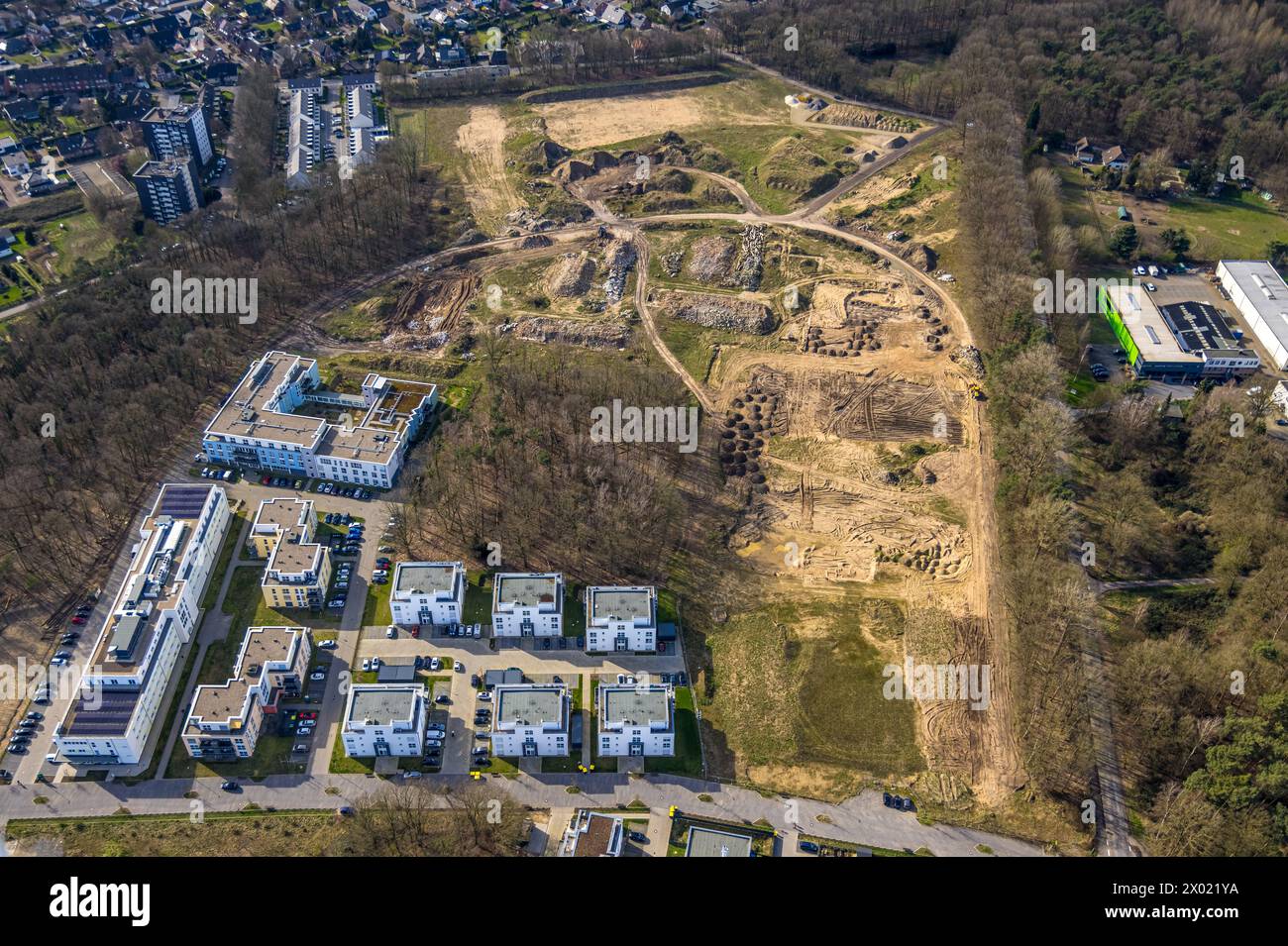 Vista aerea, nuova caserma, area di costruzione Georg-Elser-Straße, nuova zona residenziale Moritz-von-Nassau-Straße e zona commerciale Mona, ex Mor Foto Stock