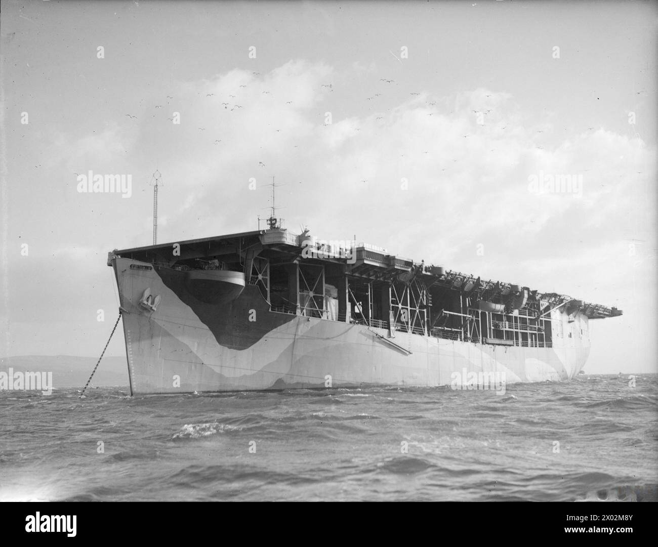 HMS ARCHER, L'ULTIMA PORTAEREI AUSILIARIA COSTRUITA IN AMERICA. 18 FEBBRAIO 1943, GREENOCK. - Vista di prua della portaerei di scorta HMS ARCHER Foto Stock