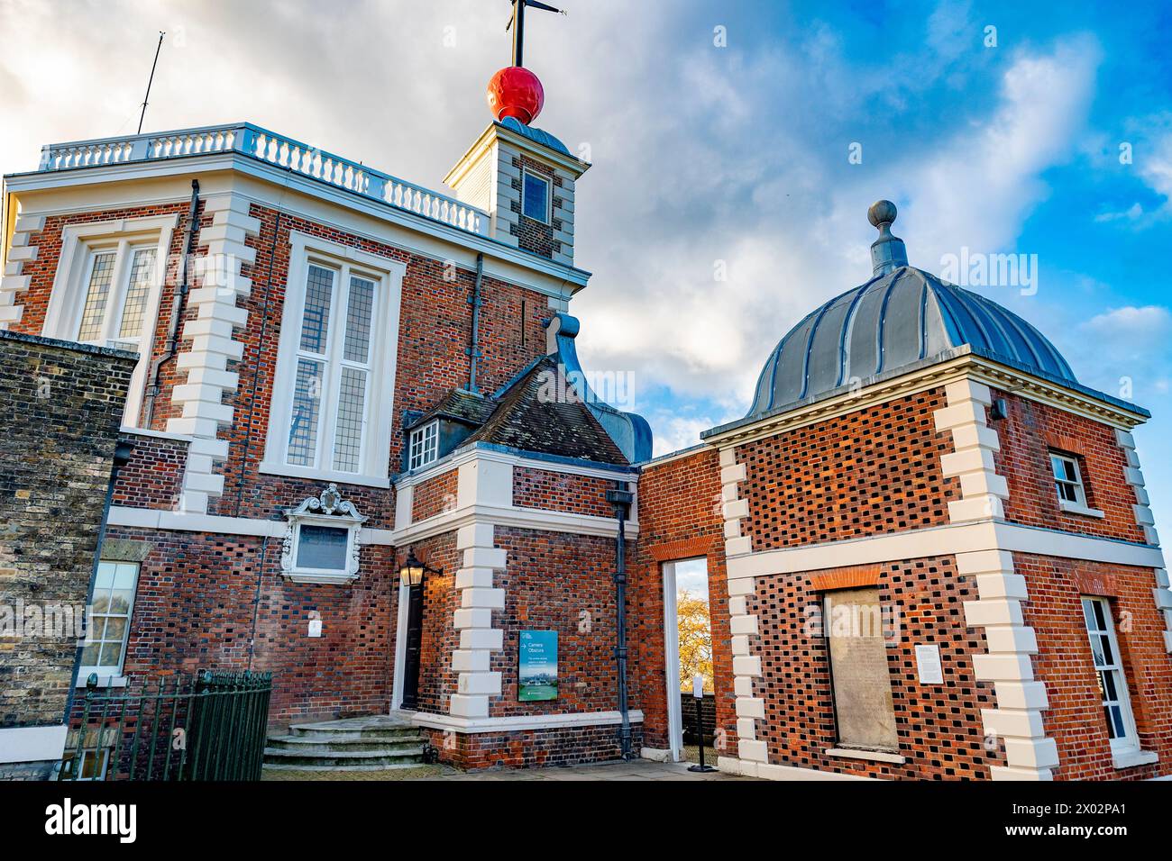 Al centro dei fusi orari del mondo. Il primo Meridian di Greenwich Foto Stock