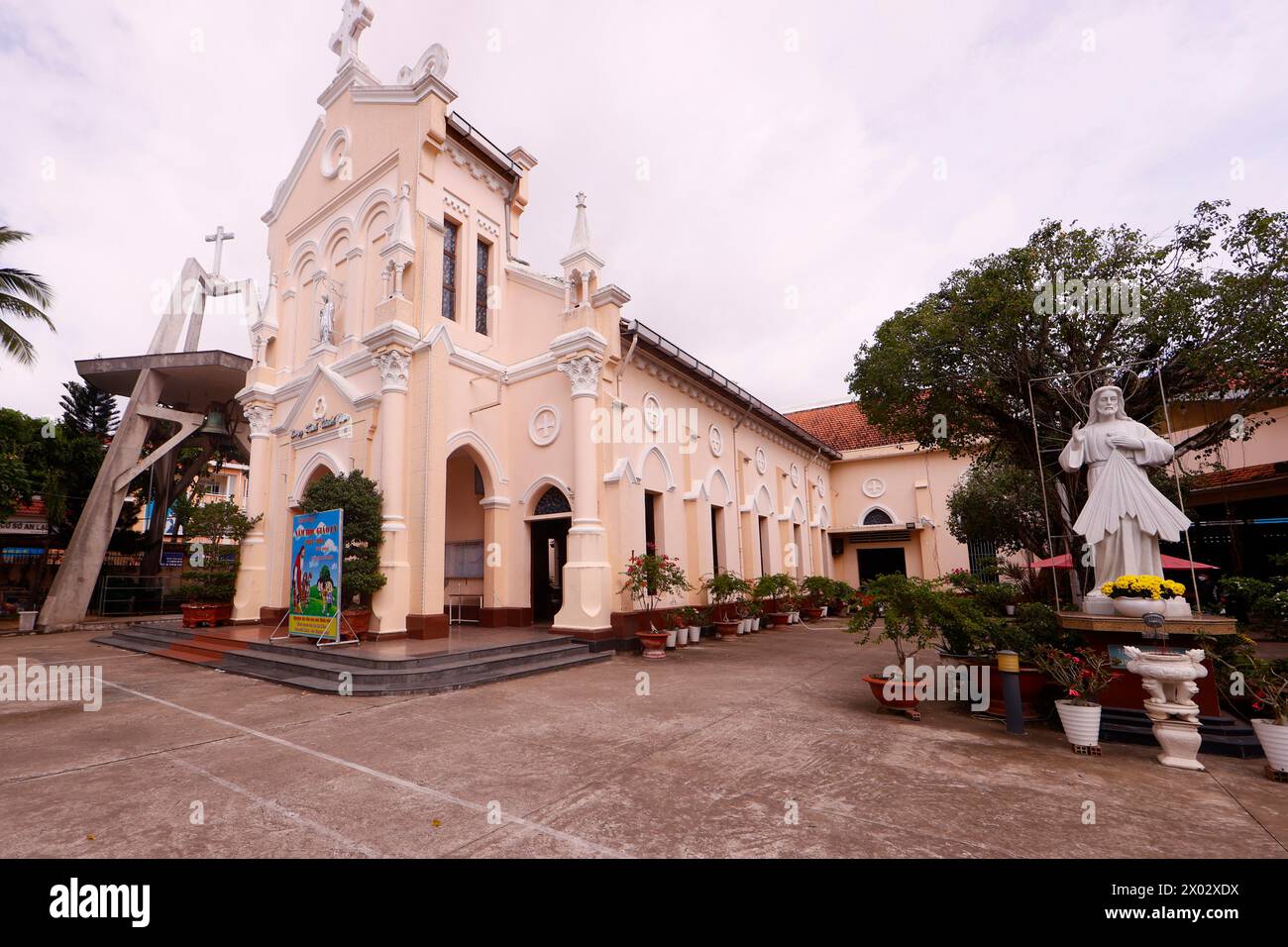 Cattedrale di CAN Tho costruita durante il periodo coloniale francese, CAN Tho, Vietnam, Indocina, Sud-est asiatico, Asia Foto Stock