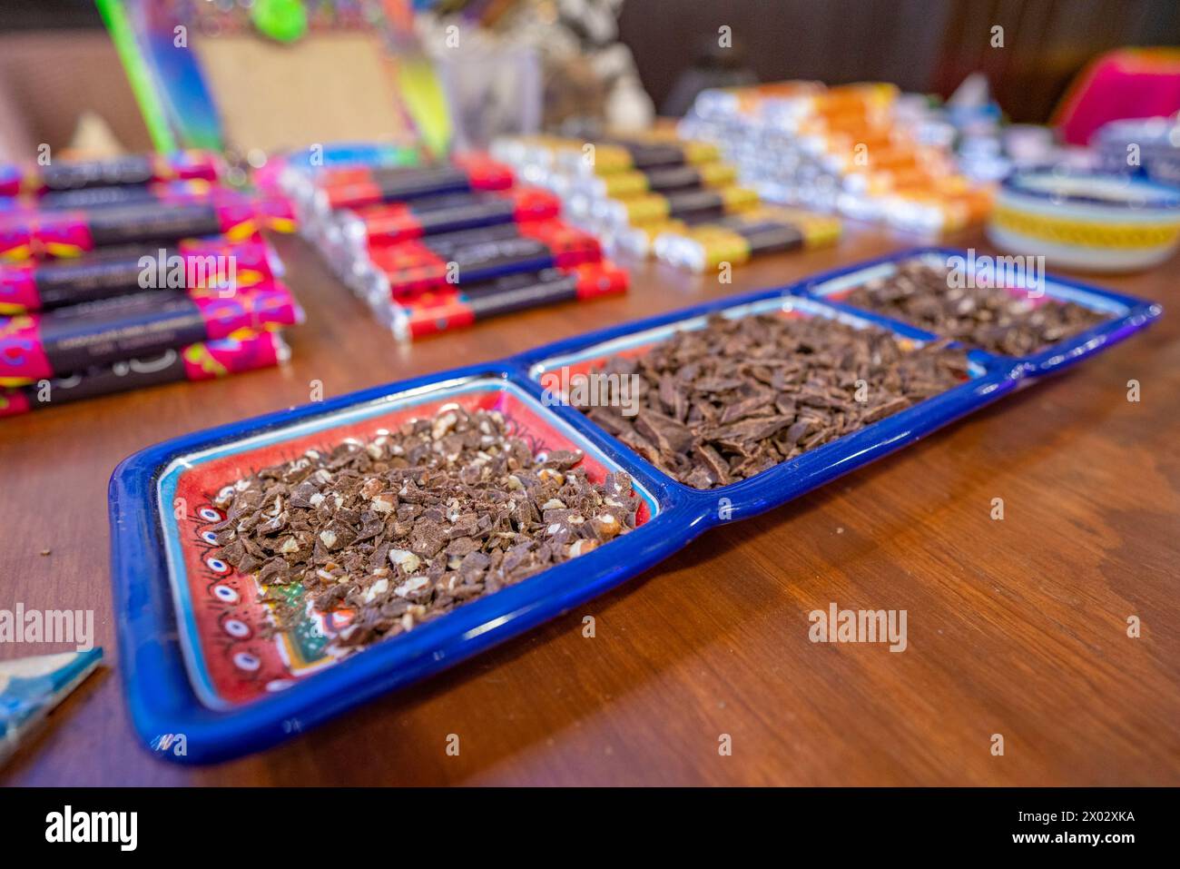 Vista dei piatti di degustazione di cioccolato messicano, zona hotel, Cancun, costa caraibica, penisola dello Yucatan, Messico, Nord America Foto Stock