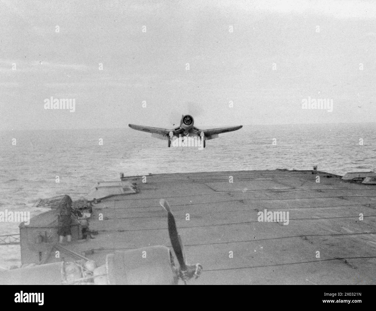 Nel dicembre 1943, il caccia Chance-Vought Corsair costruito negli Stati Uniti operò in mare dalla HMS Illustrious con la Royal Navy. Foto Stock