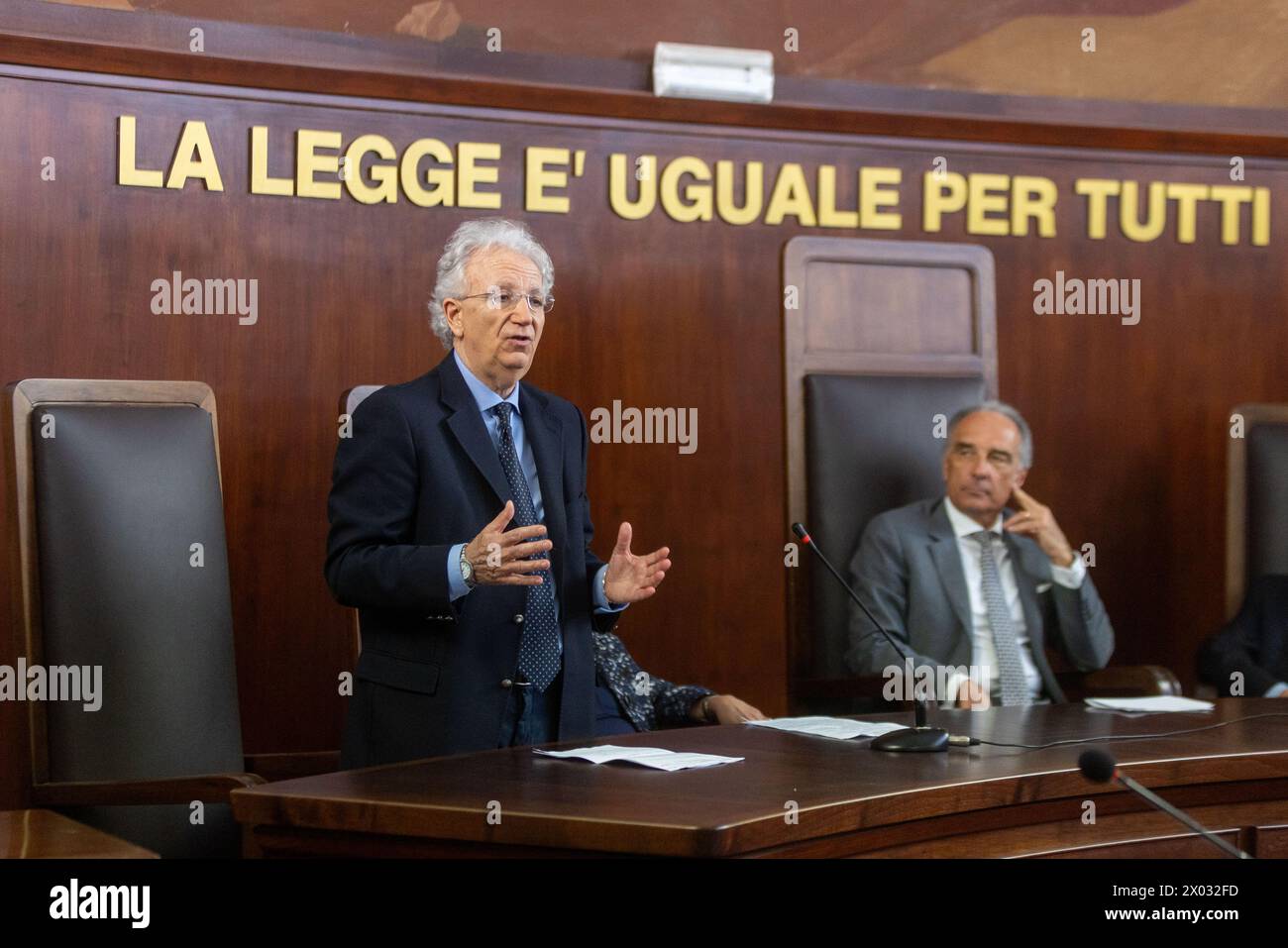 Fabio Roia e Giuseppe Ondei alla memoria per l'uccisione a colpi di pistola in tribunale dell'avvocato Lorenzo Claris Appiani, del giudice Fernando Ciampi e di Giorgio erba del 9 aprile 2015 presso la seconda sezione penale - settimana - Cronaca - Milano, Italia - Martedì, 9 aprile 2024 (foto Stefano porta/LaPresse) Fabio Roia e Giuseppe Ondei alla commemorazione per la sparatoria in tribunale dell'avvocato Lorenzo Claris Appiani, del giudice Fernando Ciampi e di Giorgio erba il 9 aprile 2015 presso la seconda sezione penale - News - Milano, Italia - martedì 9 aprile 2024 (foto Stefano porta/la Foto Stock