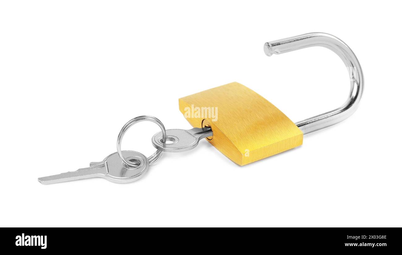 Lucchetto e chiavi in acciaio isolati su bianco Foto Stock