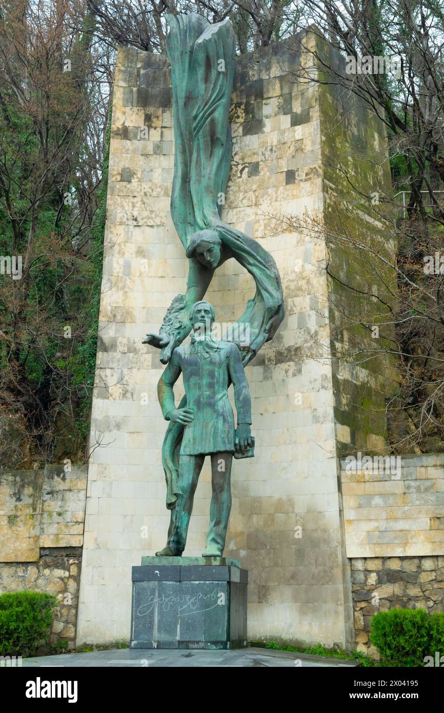 11 marzo 2022. Monumento a Galaktion Tabidze a Kutaisi, Georgia. Attrazioni turistiche e monumenti. Sculture e arte. Foto Stock