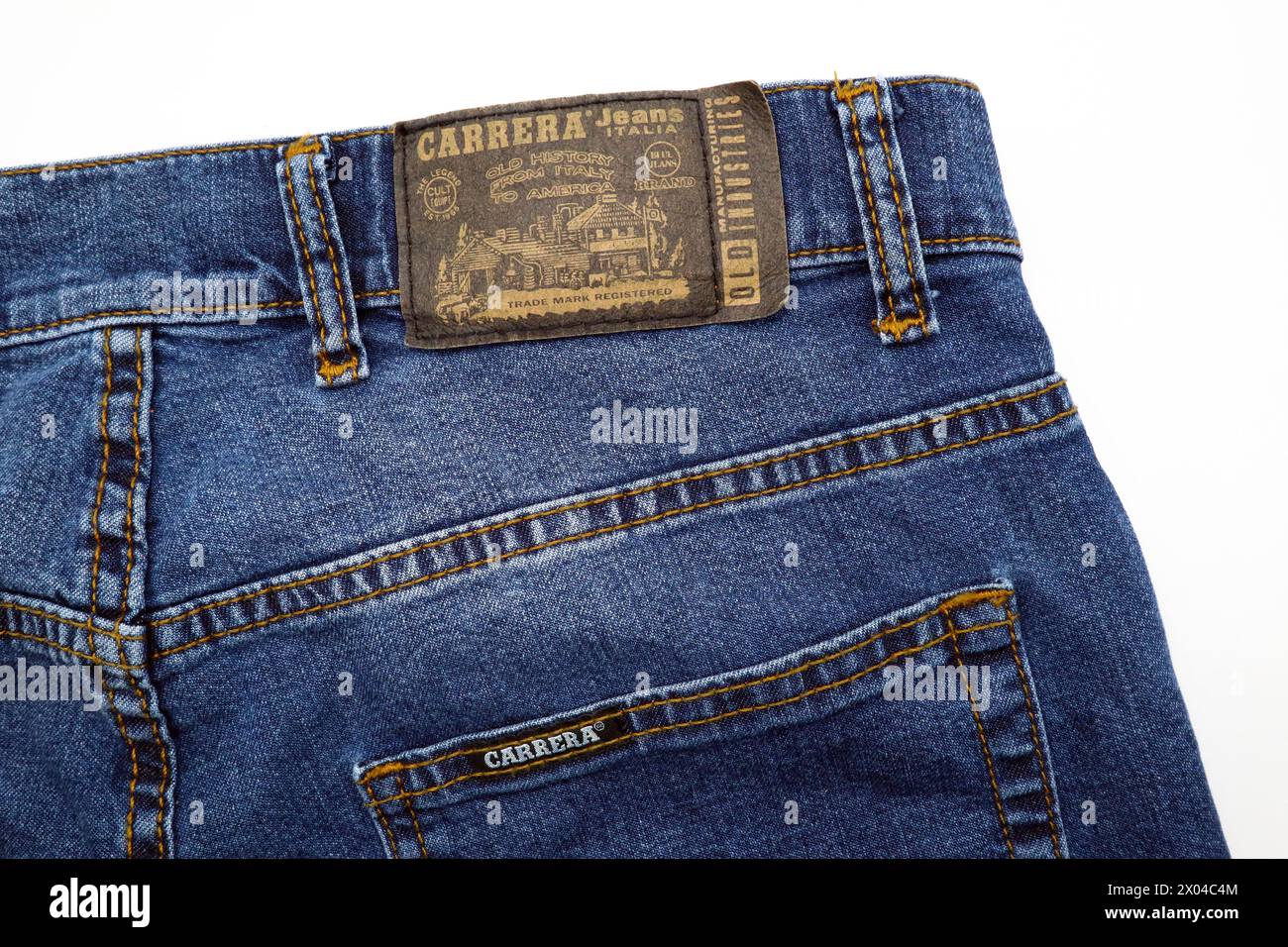 Marchi jeans italiani hotsell