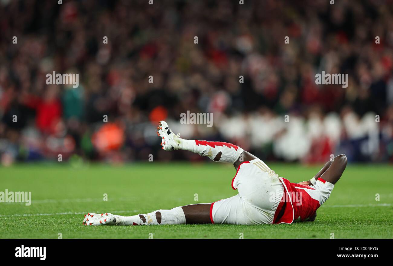 Londra, Regno Unito. 9 aprile 2024. Bukayo Saka dell'Arsenal scende nell'area di rigore, ma gli viene negato un rigore durante la partita di UEFA Champions League all'Emirates Stadium di Londra. Credito immagine dovrebbe essere: Kieran Cleeves/Sportimage Credit: Sportimage Ltd/Alamy Live News Foto Stock