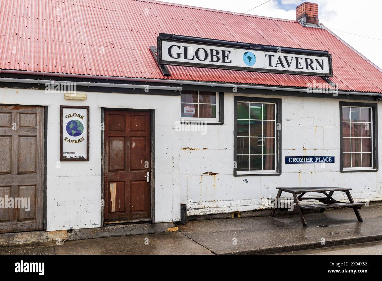 The Globe Tavern, Stanley, Isole Falkland, sabato 2 dicembre, 2023. foto: David Rowland / One-Image.com Foto Stock