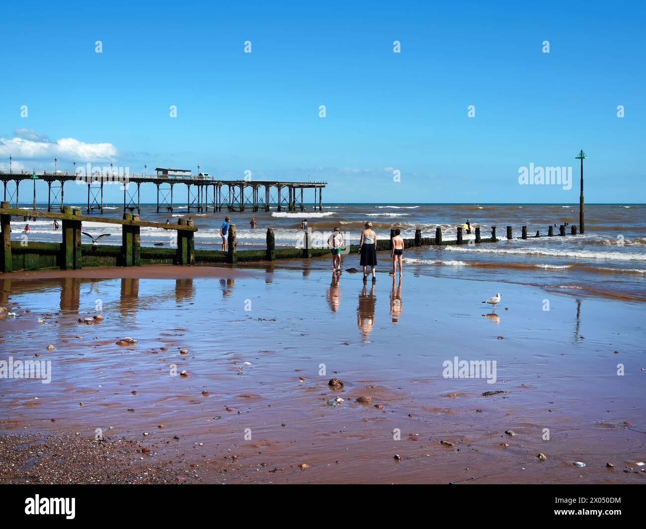 Regno Unito, South Devon, molo di Teignmouth e Town Beach. Foto Stock