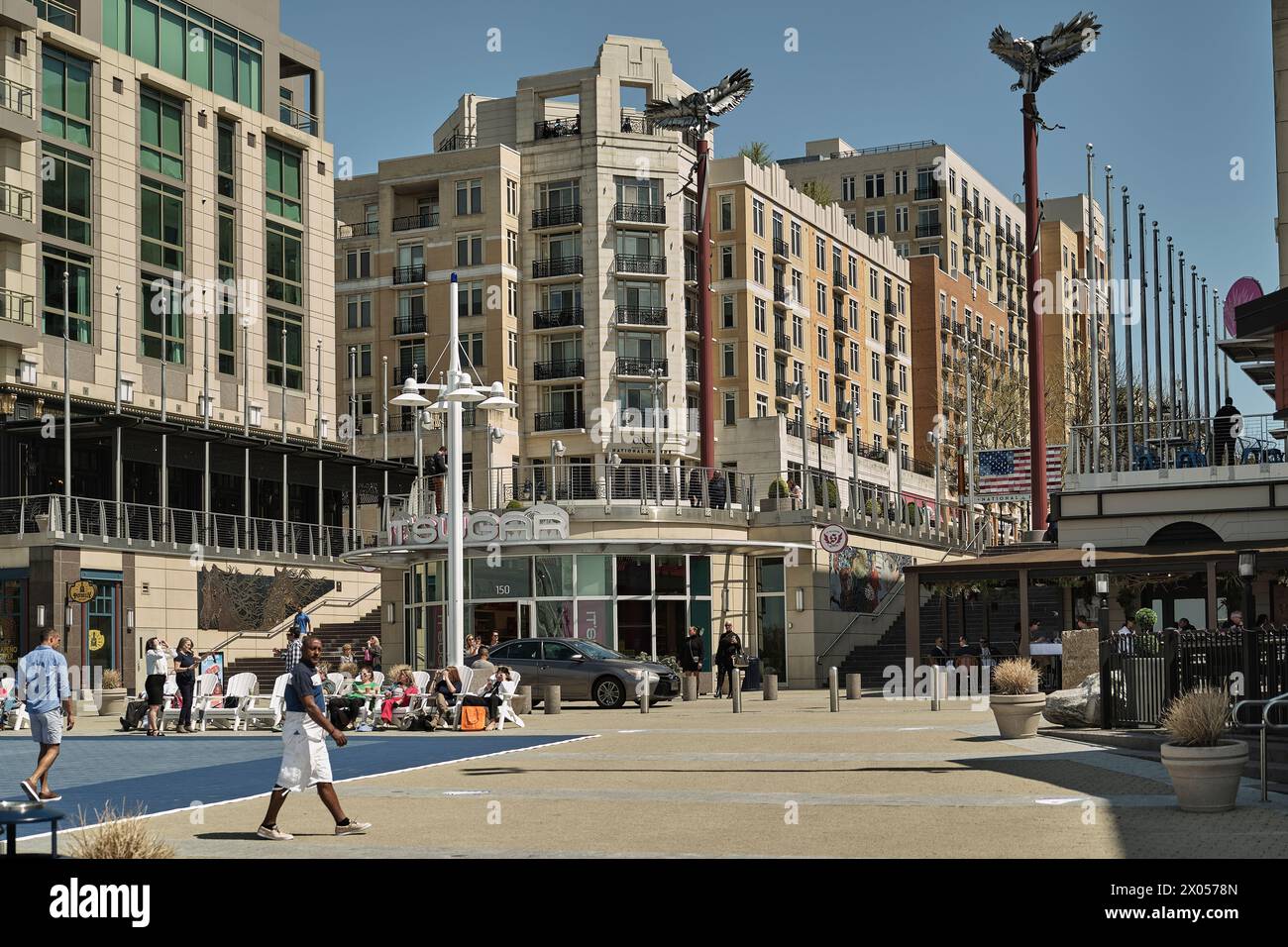 Il porto nazionale del Maryland, lungo il fiume Potomac, vicino a Washington DC, offre attrazioni, ristoranti e negozi sul lungomare. Foto Stock