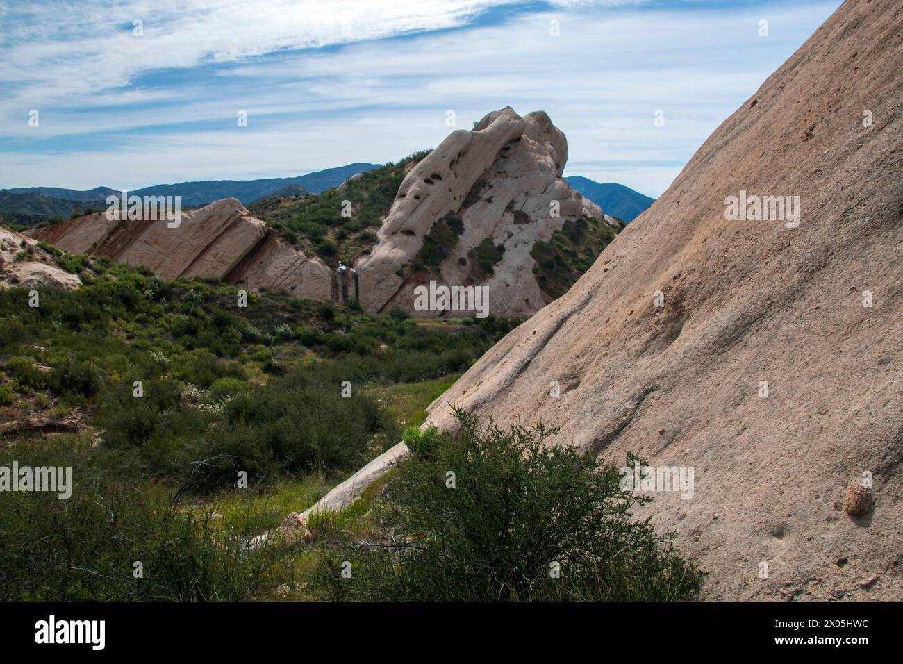 Le Mormon Rocks si trovano vicino a Phelan lungo l'Interstate 15 nella contea di San Bernardino, CALIFORNIA. Foto Stock