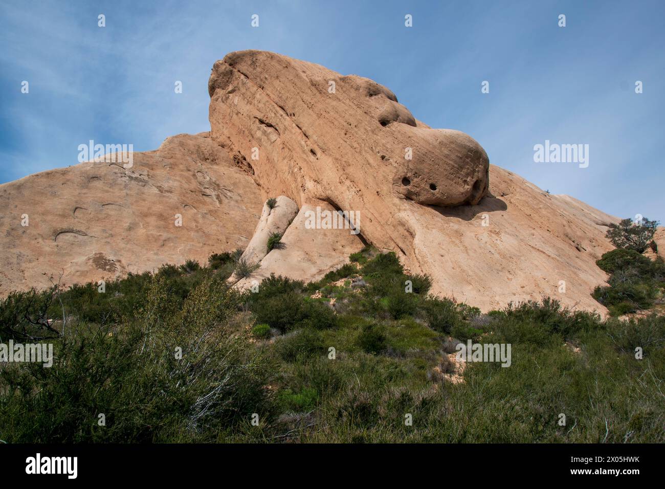 Le Mormon Rocks si trovano vicino a Phelan lungo l'Interstate 15 nella contea di San Bernardino, CALIFORNIA. Foto Stock