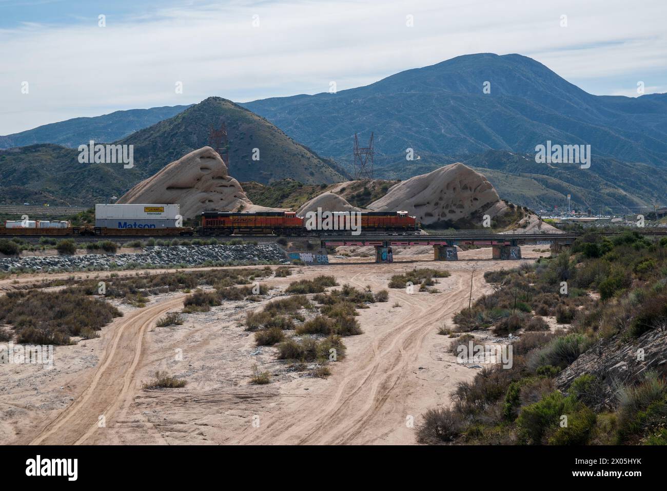 Le Mormon Rocks si trovano vicino a Phelan lungo l'Interstate 15 nella contea di San Bernardino, CALIFORNIA. Foto Stock