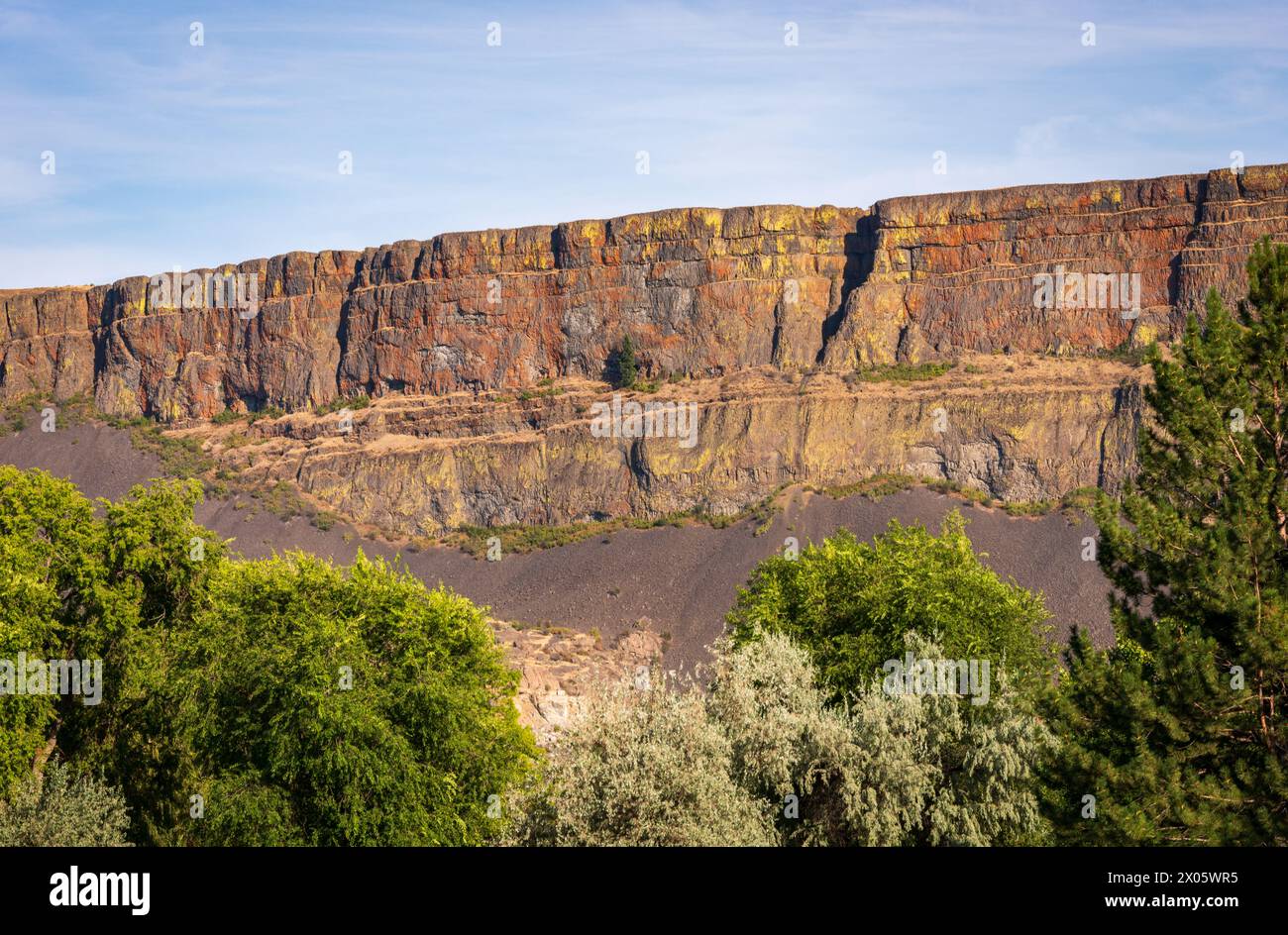 Steamboat Rock State Park presso il lago Banks nella Grand Coulee, nello stato di Washington, Stati Uniti Foto Stock