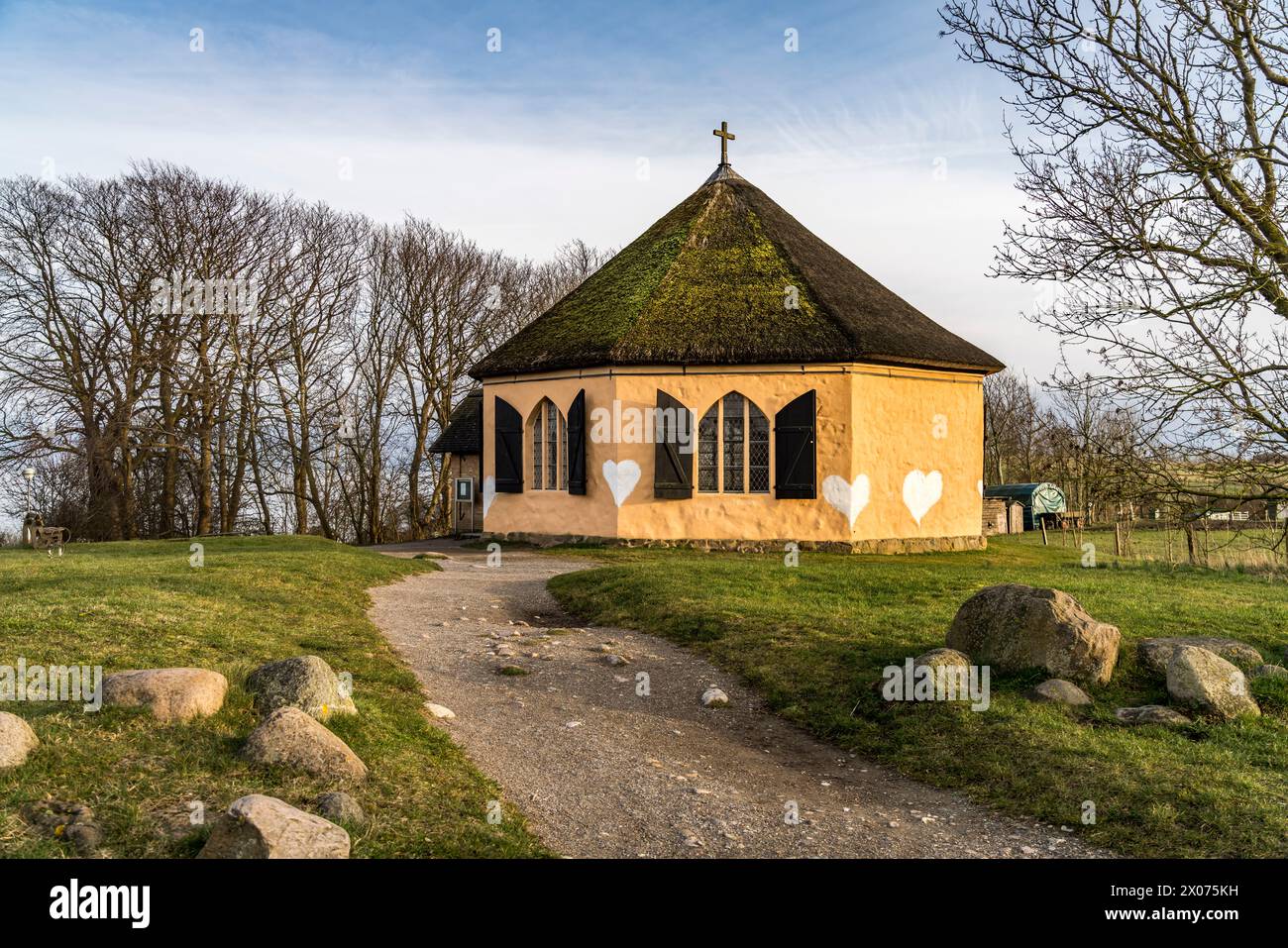 Die Kapelle vom Fischerdorf Vitt, Putgarten, Insel Ruegen, Meclemburgo-Vorpommern, Deutschland | Cappella del villaggio di pescatori Vitt, Putgarten, Ruegen isla Foto Stock