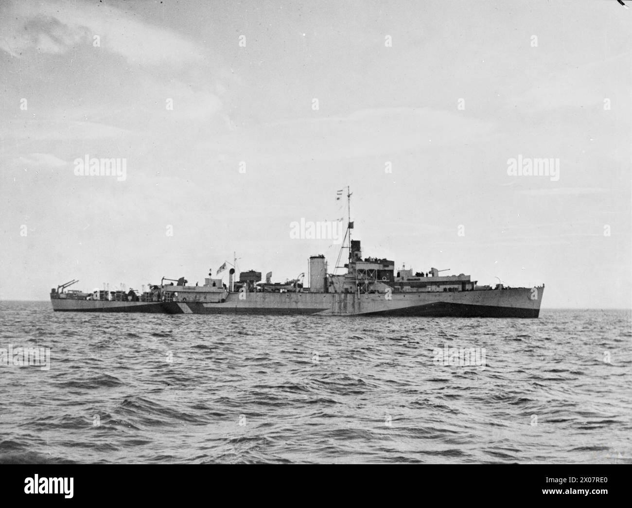 Il 4 febbraio 1943, la HMS Ness, una fregata di classe River, fu introdotta come corvetta più veloce e pesante per combattere la minaccia degli U-Boot. Foto Stock
