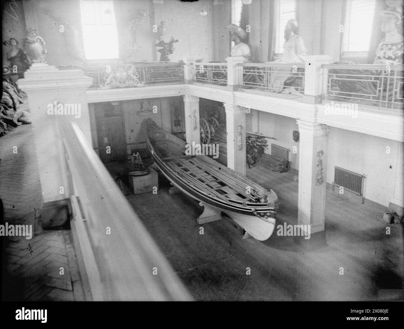 Nelson's Barge esposto al Victory Museum di Portsmouth il 30 marzo 1944. Foto Stock
