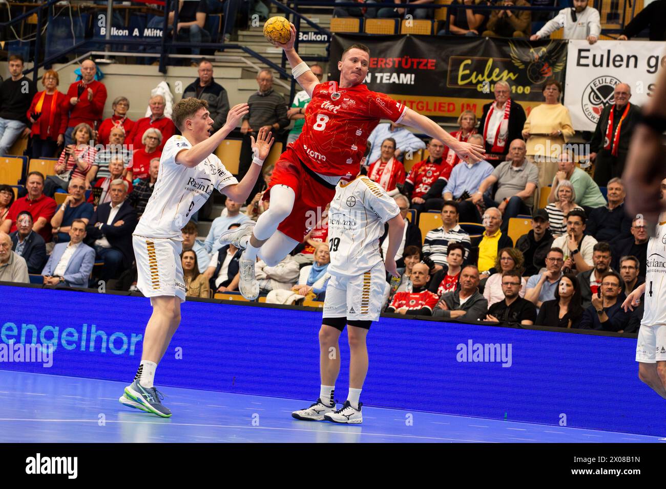 09.04.04.2024, 2. HBL, Handball-Bundesliga, 28. Spieltag): Eulen Ludwigshafen gegen TSV Bayer-Dormagen (Endstand 30:27). Mex Raguse (8, Eulen Ludwigsh Foto Stock