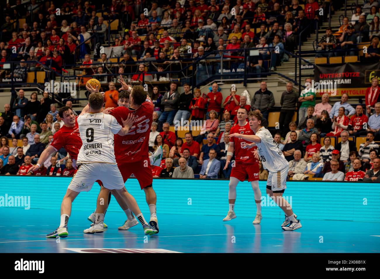 09.04.04.2024, 2. HBL, Handball-Bundesliga, 28. Spieltag): Eulen Ludwigshafen gegen TSV Bayer-Dormagen (Endstand 30:27) Foto Stock