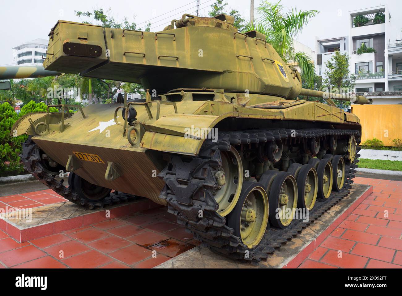 DANANG, VIETNAM - 06 GENNAIO 2016: Carro armato leggero M41 Walker Bulldog al Museo della 5a zona Militarizzata Foto Stock