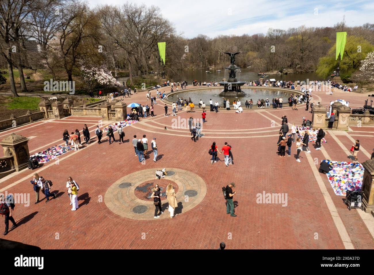 Bethesda Terrace è popolare tra i turisti nella primavera 2024, New York, Stati Uniti, Central Park Foto Stock
