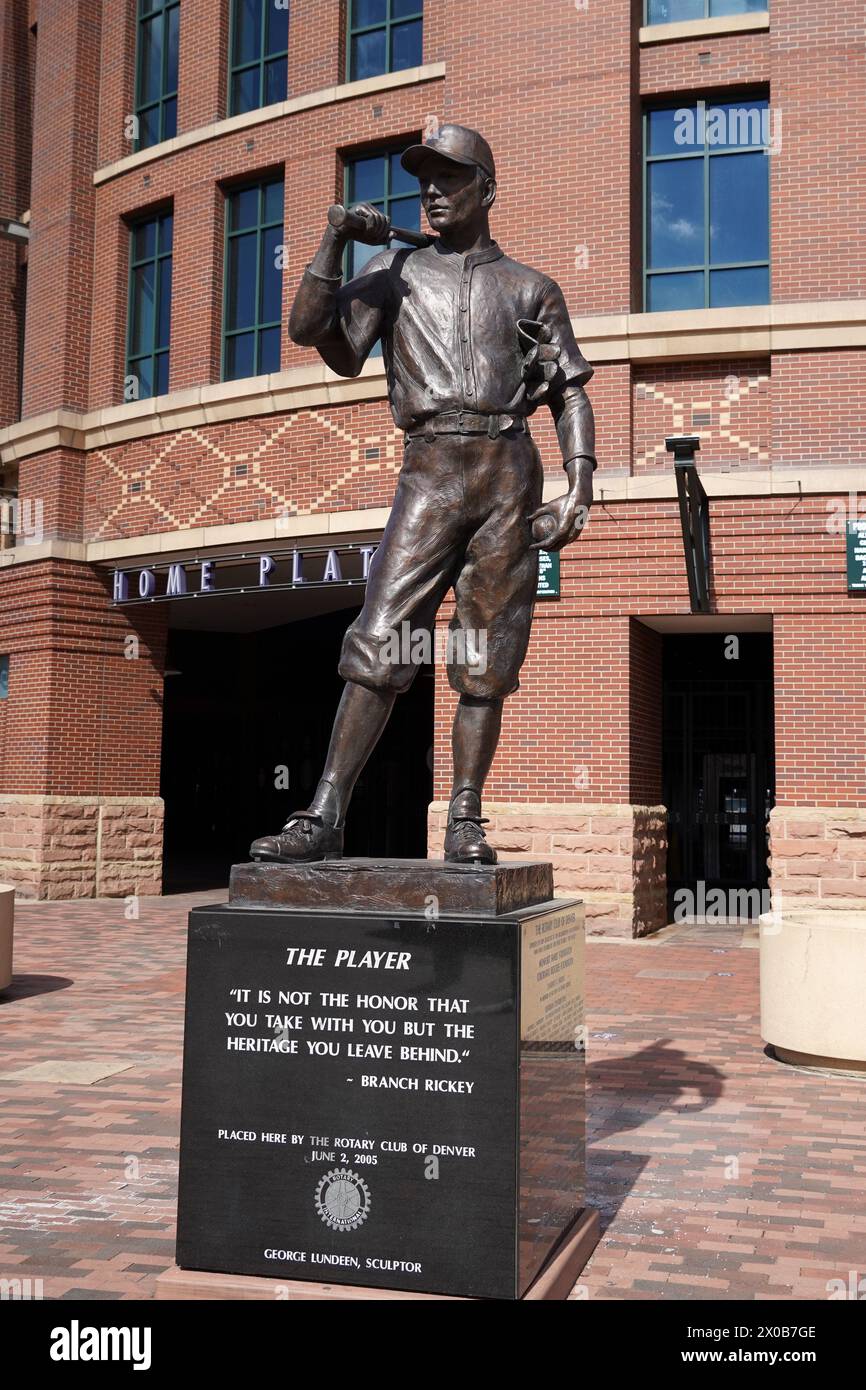 La statua del giocatore al Coors Field, mercoledì 24 febbraio 2021, a Denver, col. Foto Stock