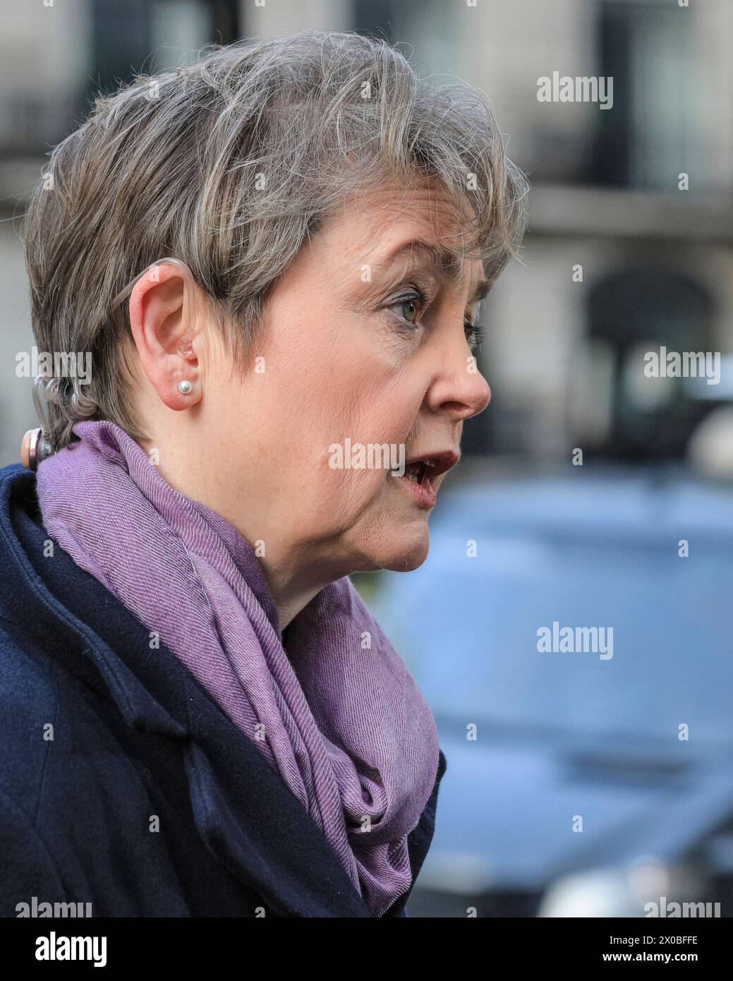Yvette Cooper, deputata, Ministro degli interni ombra, Partito laburista, parla alla stampa, Londra, Regno Unito Foto Stock