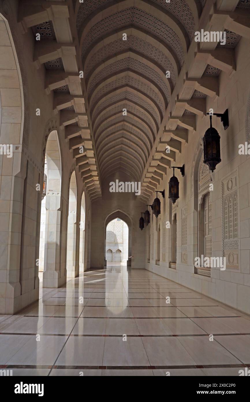Sultan Qaboos Grand Mosque Arcade (Riwaq) Muscat Oman Foto Stock Sultan Qaboos Grand Mosque Arcade (Riwaq) Muscat Oman Foto Stock