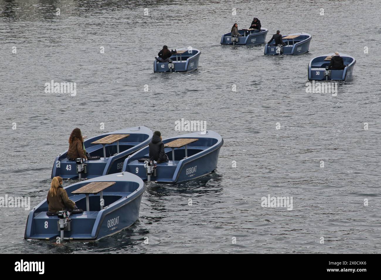 Barche elettriche Goboat nel porto di Copenaghen Danimarca aprile 2024 Foto Stock