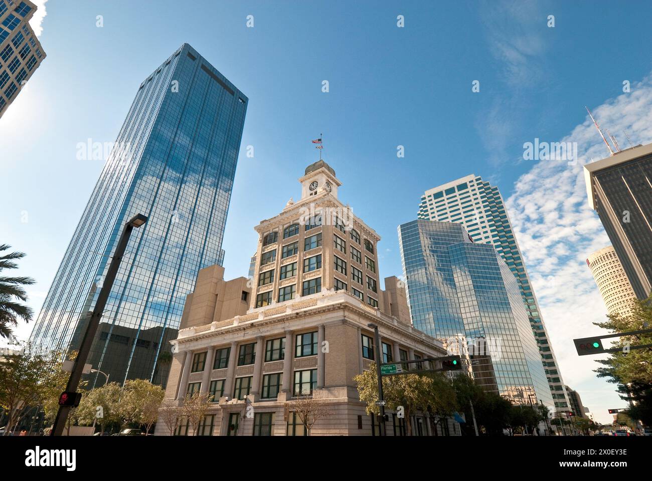 Il vecchio municipio di Tampa è stato costruito nel 1915 ed è un grattacielo di uffici nel centro di Tampa, Florida - USA Foto Stock