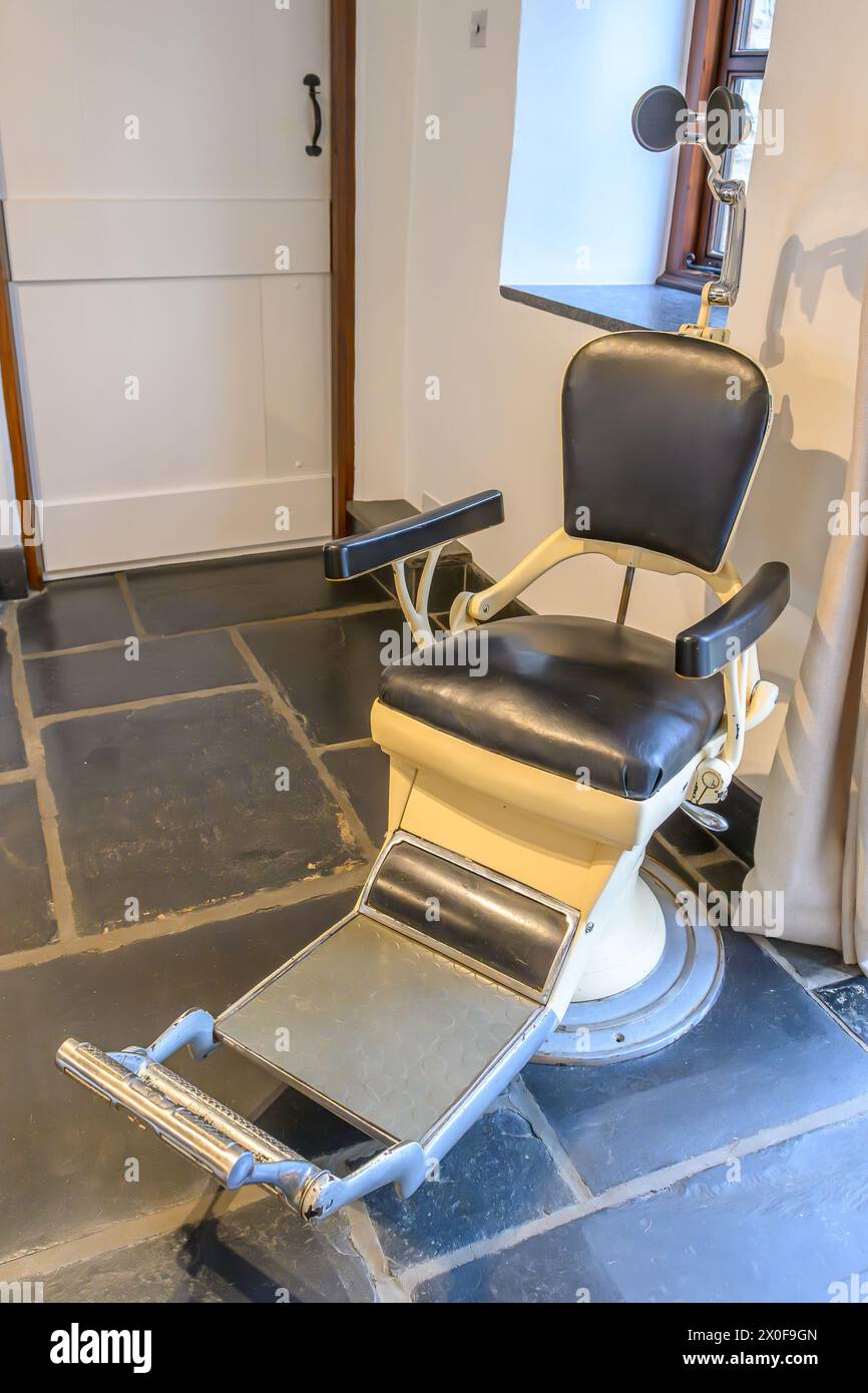 Sedia dentista vintage Foto Stock