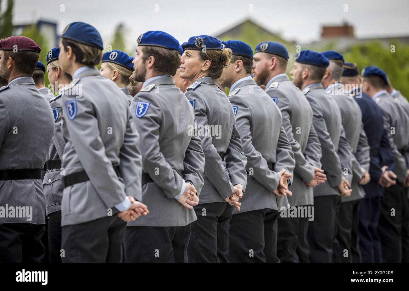 Soldaten verschiedener Streitkraefte wahrend des Abschlussappell im Bundesministerium der Verteidigung zur Wuerdigung der Mali Einsaetze der Bundeswehr Berlin Deutschland *** soldati di varie forze armate durante l'ultimo appello al Ministero federale della difesa per celebrare lo spiegamento del Bundeswehrs in Mali Berlino Germania Copyright: xThomasxKoehlerxphotothek.dex Foto Stock