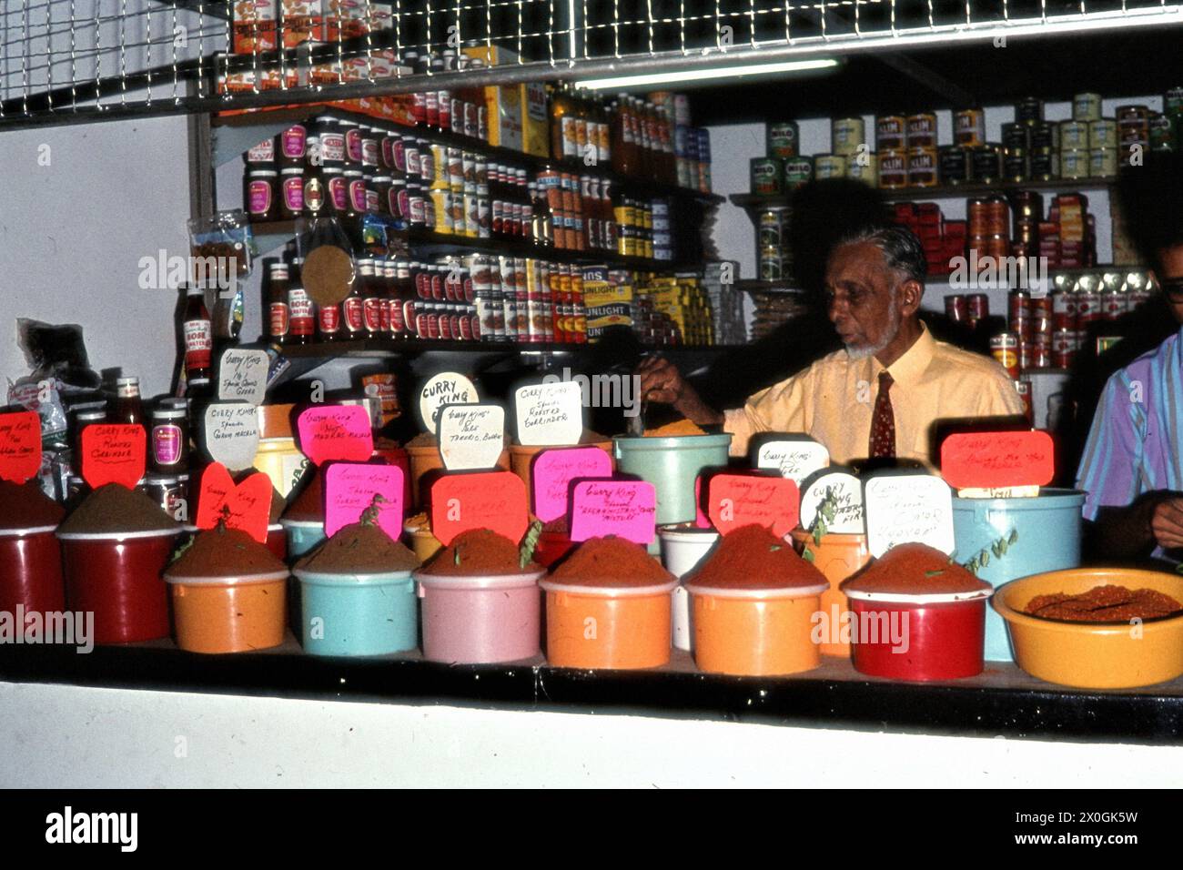 Un negozio di spezie presso un bazar indiano a Durban. [traduzione automatica] Foto Stock