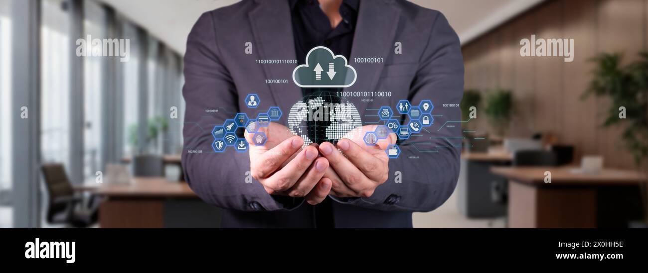 il responsabile ha a portata di mano le informazioni di cui ha bisogno accedendo al cloud Foto Stock