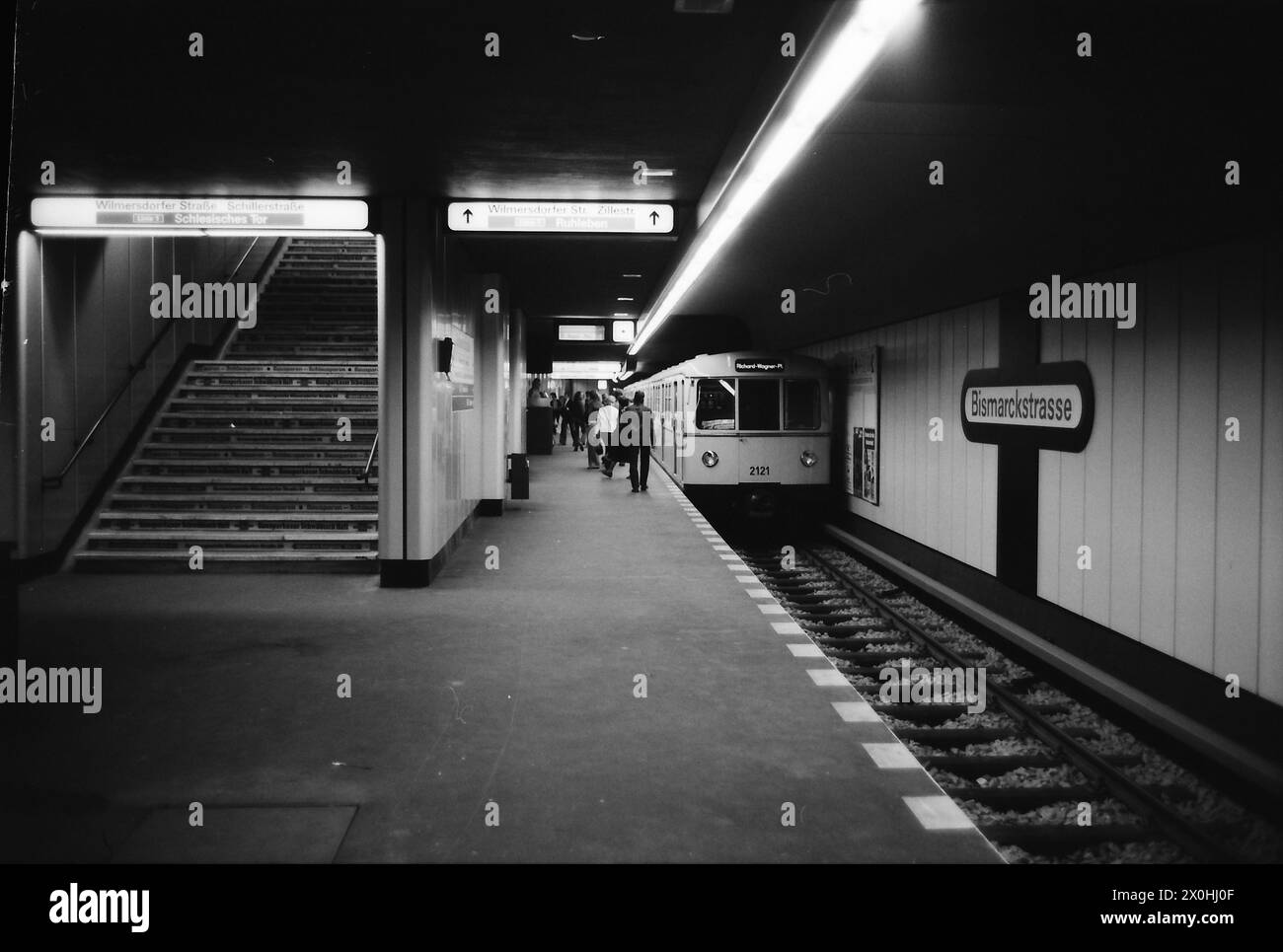 Il 28 aprile 1978, l'estensione dell'U-7 a Berlino è andata online. L'immagine mostra la nuova stazione di trasferimento alla precedente U1 [traduzione automatizzata] Foto Stock