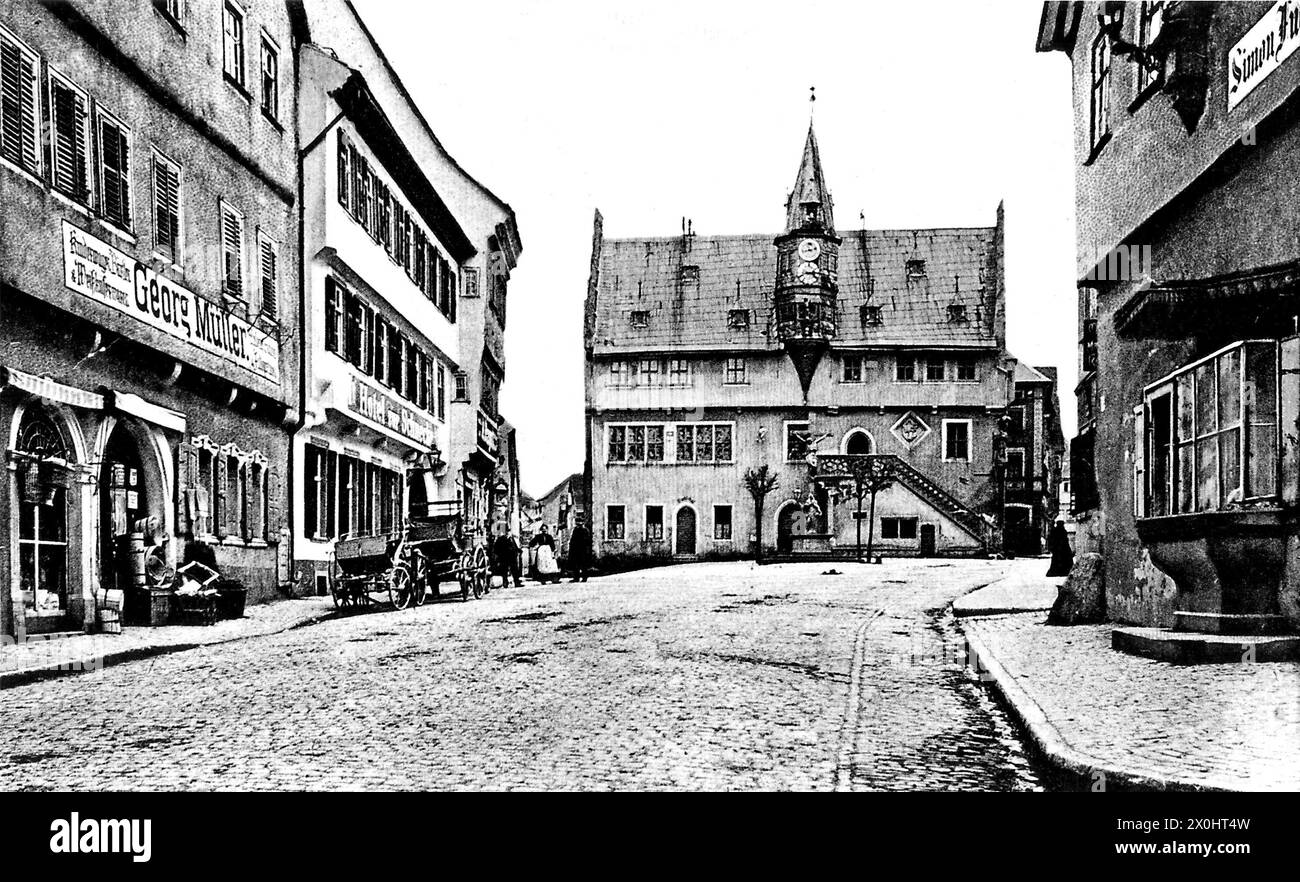 Il municipio di fronte a Kuschen e alla gente. Hotel Schnecke, grande magazzino Müller [traduzione automatica] Foto Stock