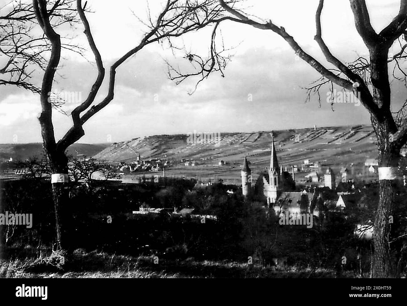 Stadtansicht von Wilhelmshöhe, Richtung Kleinochsenfurt Foto Stock