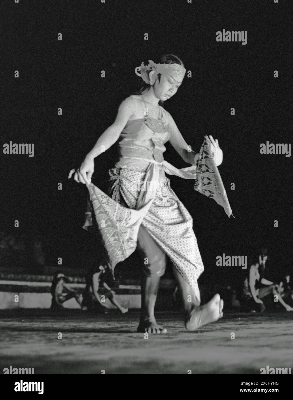 Ballerina del Ramayana Ballet al Tempio Hindu Prambanan vicino Yogyakarta, [traduzione automatica] Foto Stock