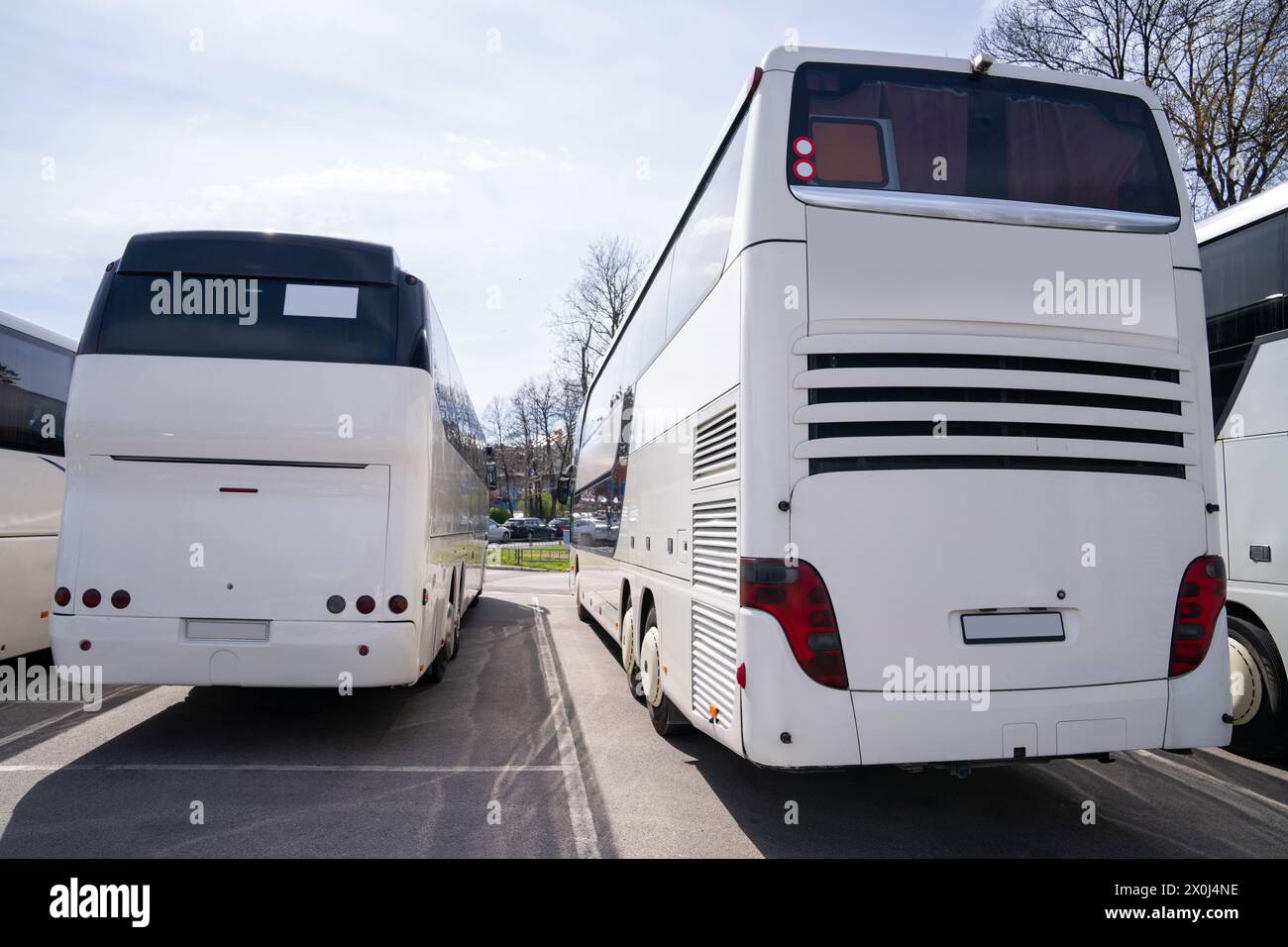 Stazione degli autobus. Parcheggio degli autobus turistici. Foto Stock