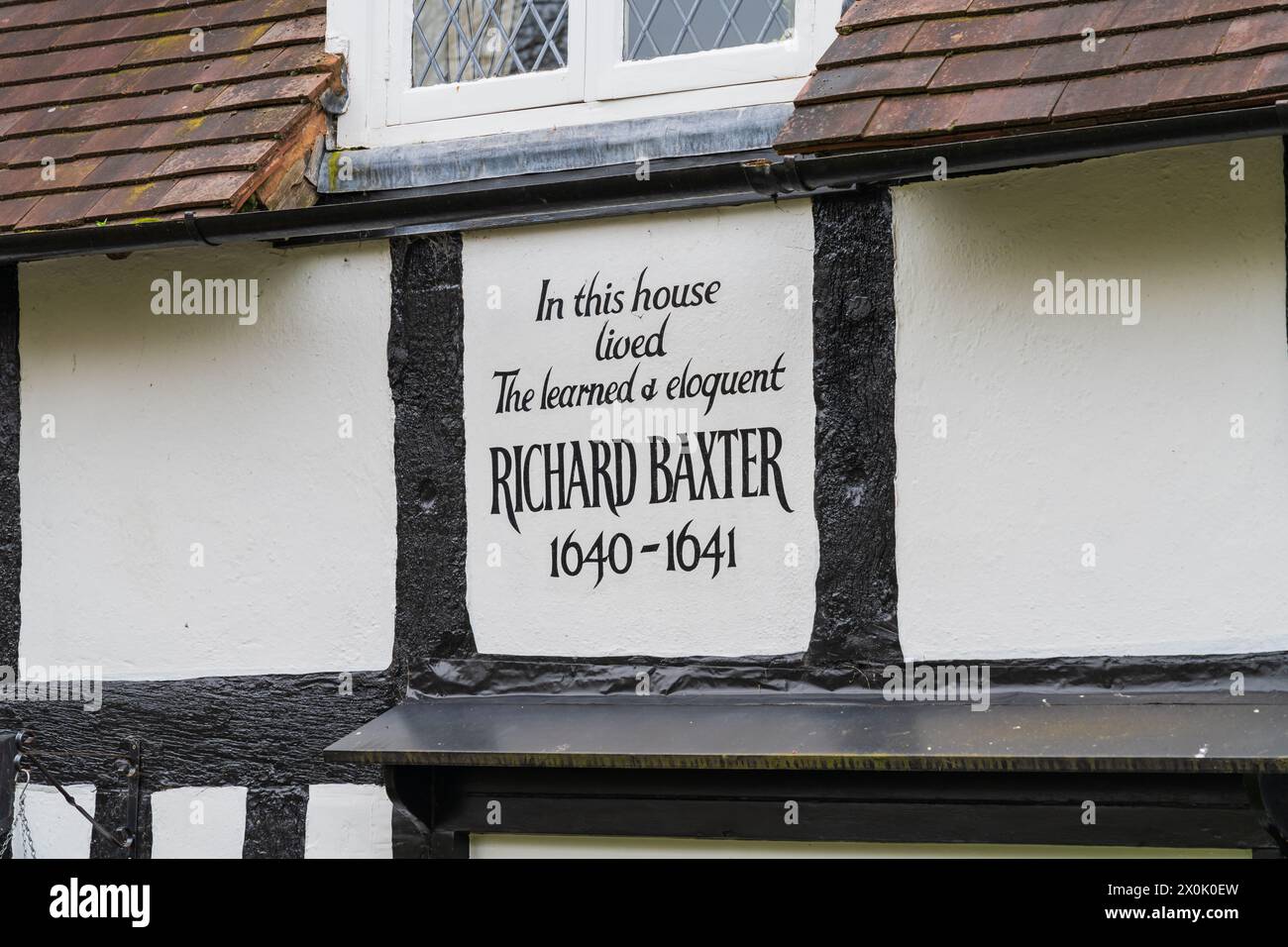 Bridgnorth, Shropshire, Regno Unito - 12 aprile 2024: Casa bianca in legno a Bridgnorth, Shropshire, Regno Unito una volta abitata dal teologo Richard Baxter nel 16 Foto Stock