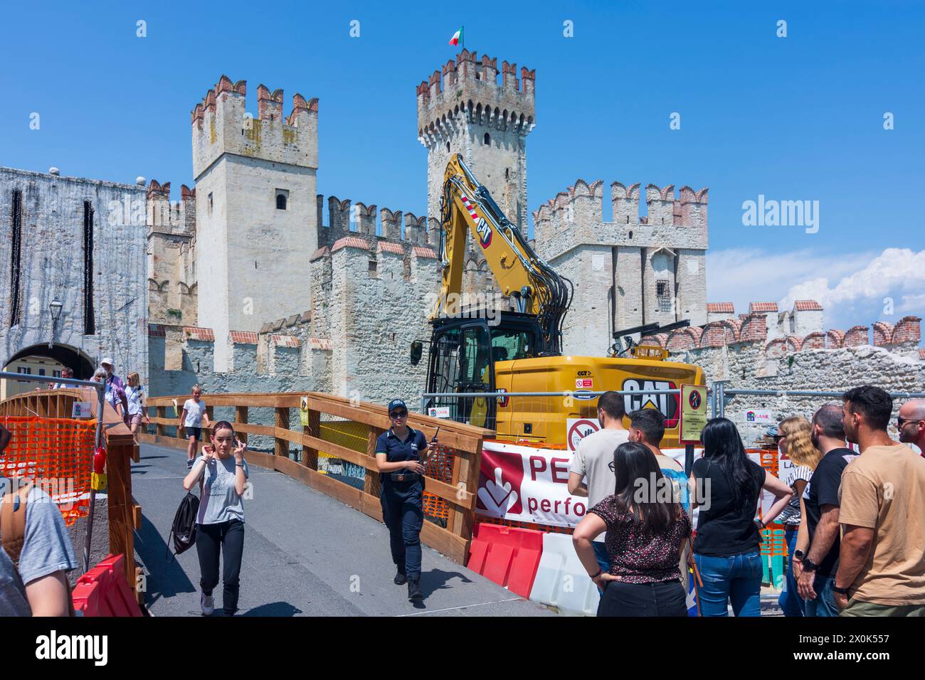 Sirmione, Castello Scaligero, cantiere a Brescia, Lombardia / Lombardia, Italia Foto Stock