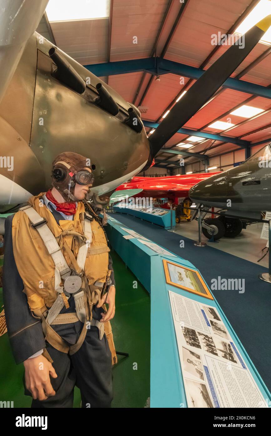Inghilterra, West Sussex, Chichester, Tangmere Military Aviation Museum, esposizione di aerei d'epoca Foto Stock