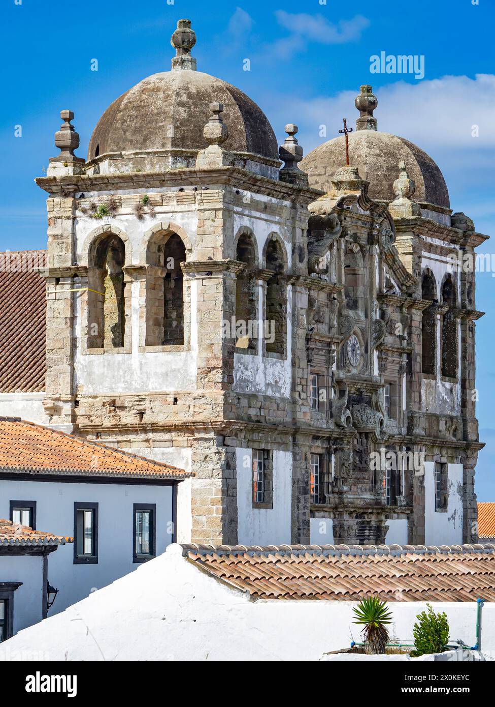 Città di Angra do Heroismo, Azzorre, Chiesa di Sao Joao Baptista, Fortezza di Sao Joao Baptista, Terceira, Portogallo, architettura, religione cattolica, monte Brasil, base militare Foto Stock