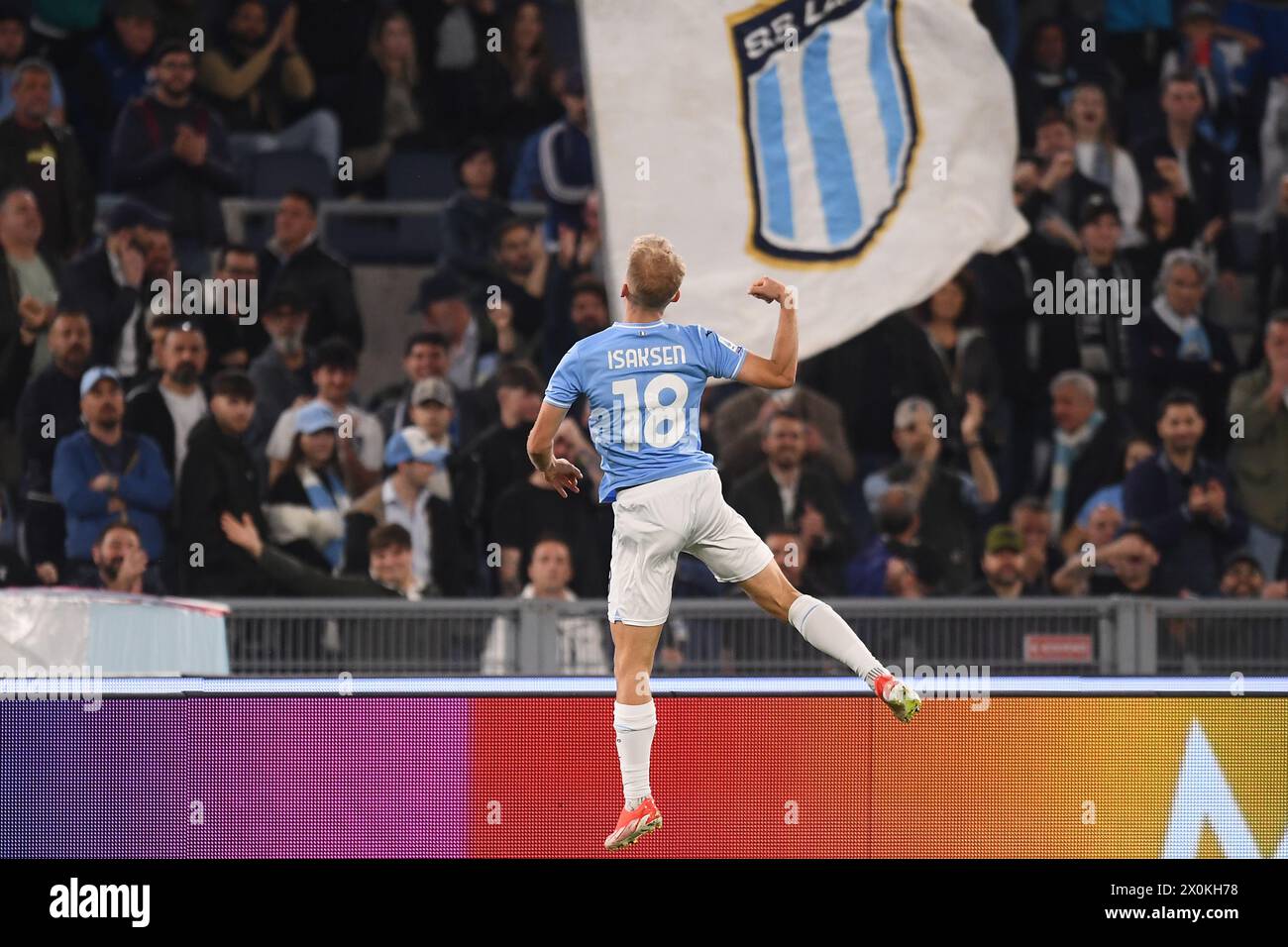 Roma, Italia. 12 aprile 2024. Gustav Isaksen del SS Lazio festeggia dopo aver segnato il gol del 4-1 durante la partita di serie A tra SS Lazio e US Salernitana allo stadio Olimpico di Roma (Italia), il 12 aprile 2024. Crediti: Insidefoto di andrea staccioli/Alamy Live News Foto Stock