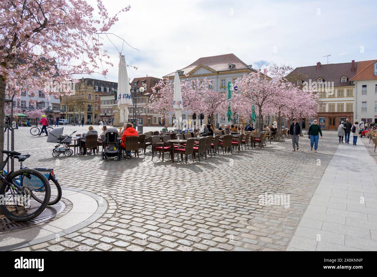 Renania-Palatinato, la piazza del mercato di Landau. Foto Stock